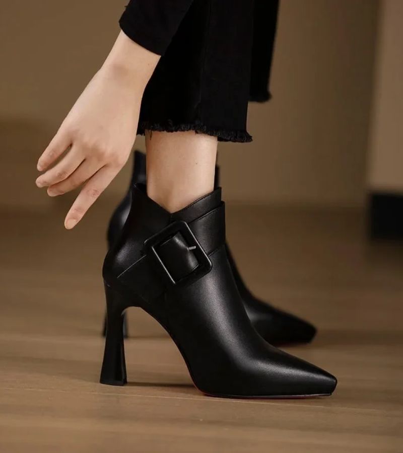 Women's Stylish Leather Buckle Detail Ankle Boots