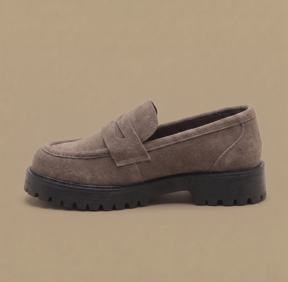 Women's Classic Leather Chunky Slip-On Loafers